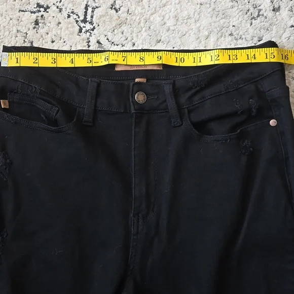 Judy Blue Black Distressed Skinny Jeans Raw Hem Size 14W - Picture 12 of 16